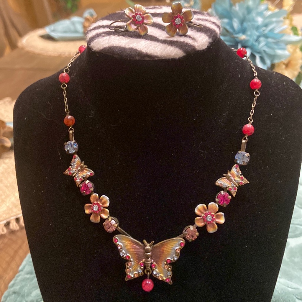 This Adorable Set
